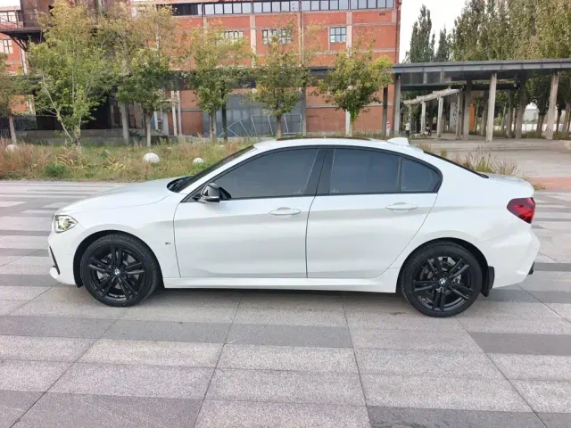 BMW 1 Series — Фото автомобиля 3