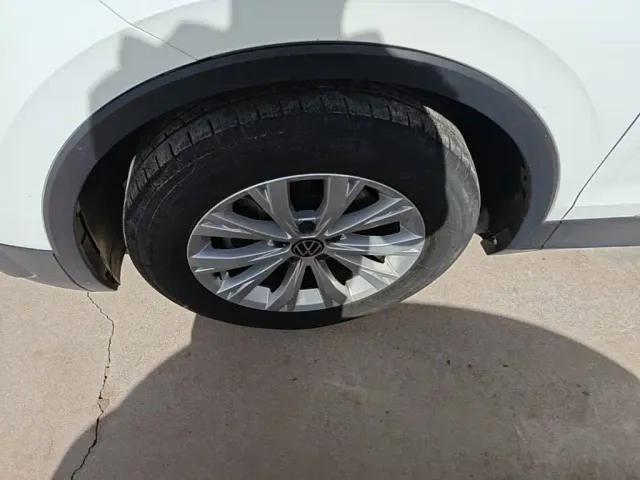 Volkswagen Tiguan L — Фото автомобиля 22