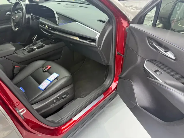 Cadillac XT4 — Фото автомобиля 12
