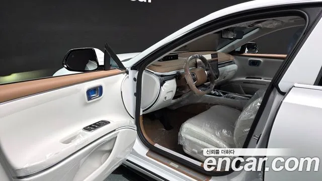 Hyundai Grandeur GN7 — Фото автомобиля 15