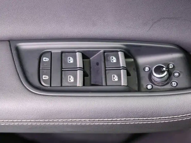 Audi Q7 — Фото автомобиля 14
