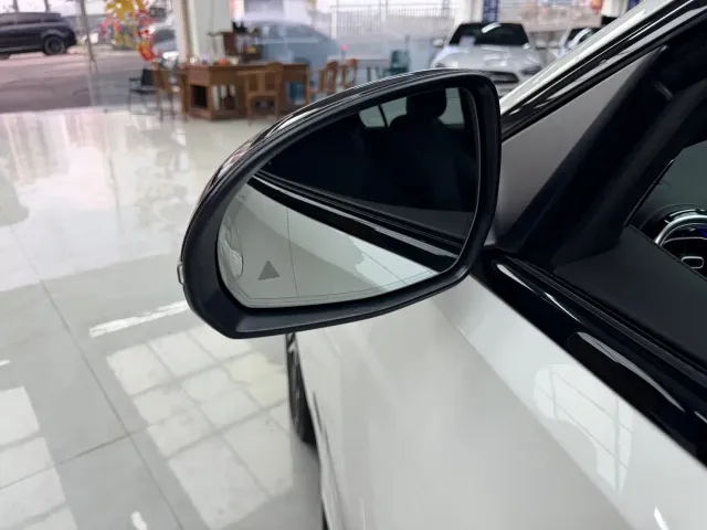 Mercedes-Benz C-Class — Фото автомобиля 15