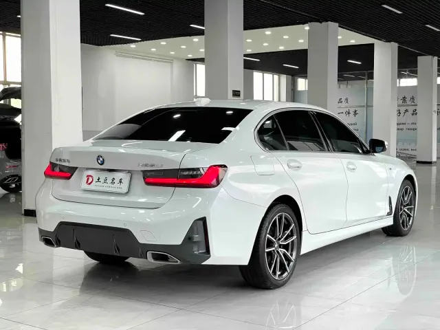 BMW 3 Series — Фото автомобиля 6