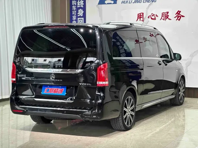 Mercedes-Benz V-Class — Фото автомобиля 20