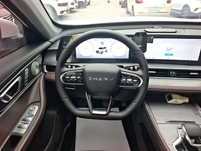 Chery Tiggo 8 PLUS — Фото автомобиля 10