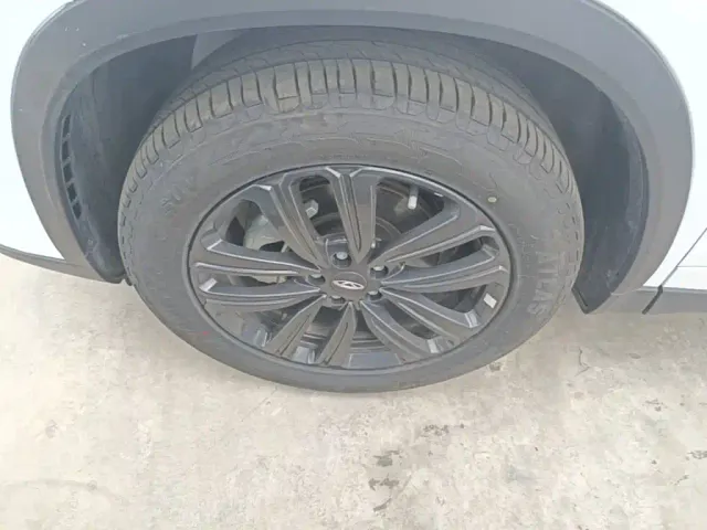 Chery Tiggo 8 — Фото автомобиля 22