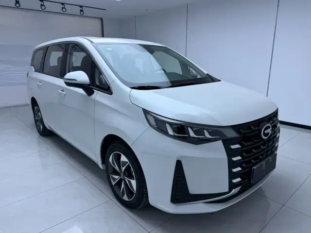 GAC Trumpchi M6 — Фото автомобиля 3