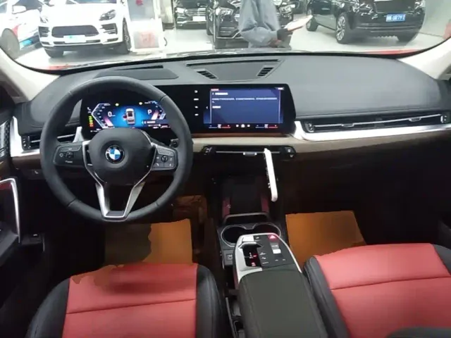 BMW X1 — Фото автомобиля 9