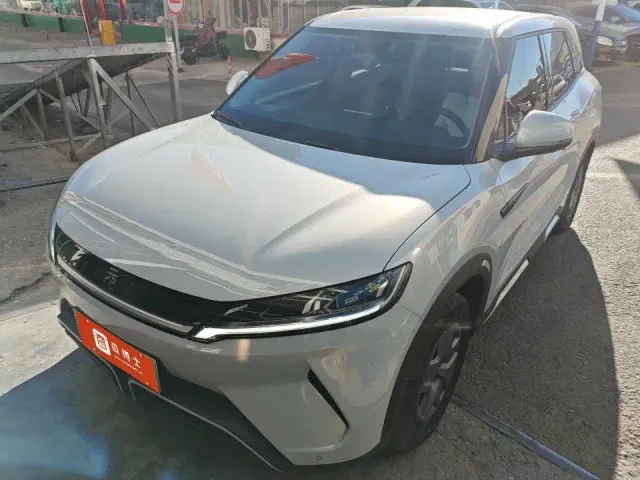 Фотография автомобиля — BYD Yuan UP