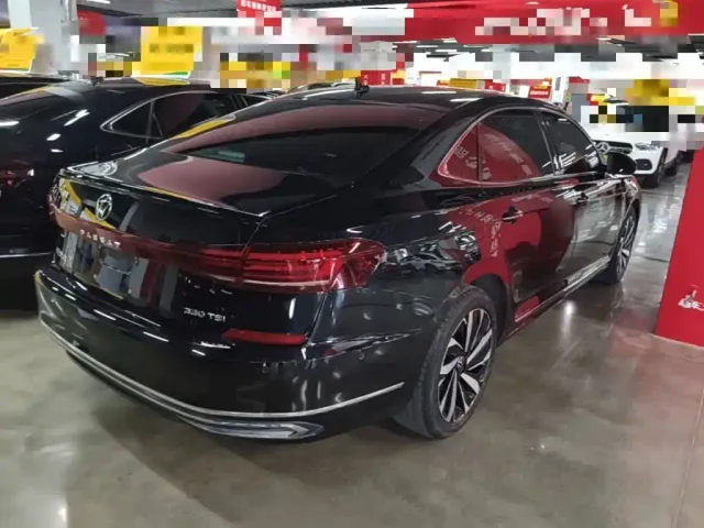 Volkswagen Passat — Фото автомобиля 6