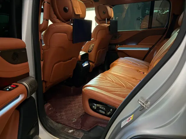 BYD U8 — Фото автомобиля 5