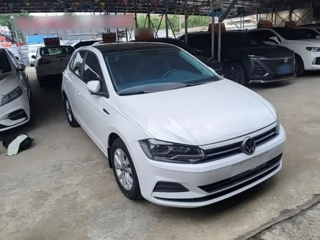 Volkswagen Polo — Фото автомобиля 3
