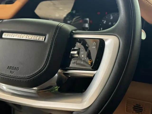 Land Rover Defender — Фото автомобиля 19