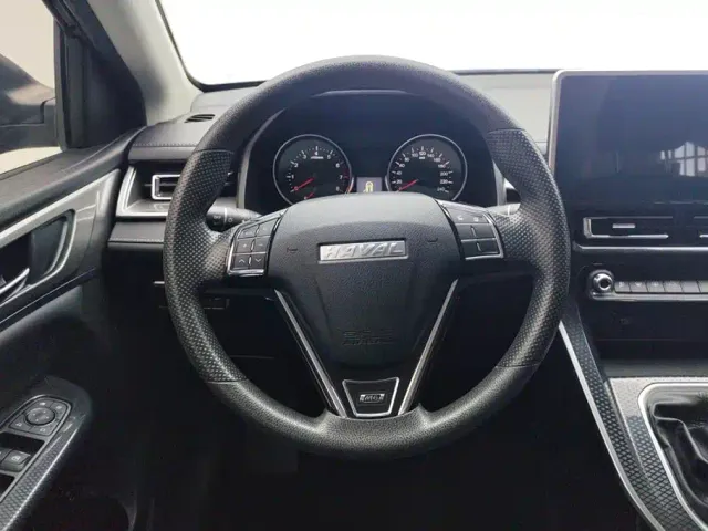 Haval M6 — Фото автомобиля 15