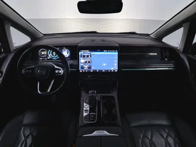 GAC Trumpchi M8 — Фото автомобиля 5