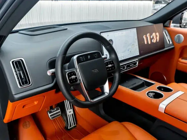 Li Auto L9 — Фото автомобиля 25