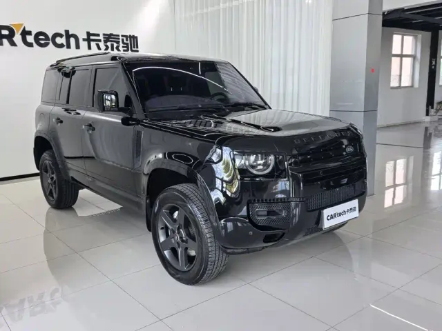 Land Rover Defender — Фото автомобиля 3