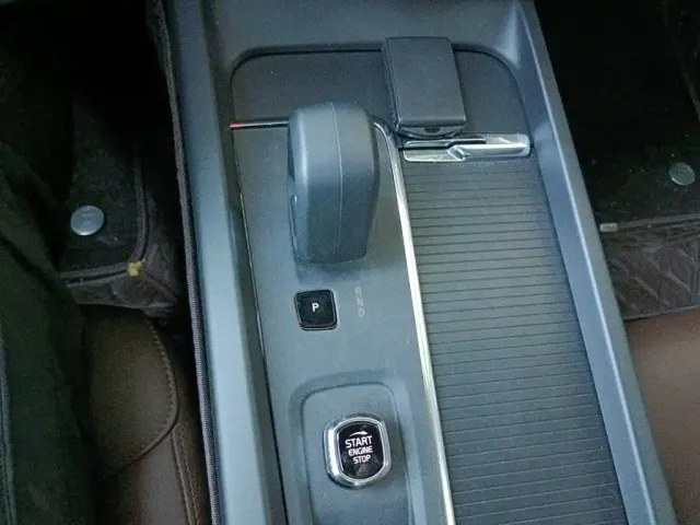 Volvo XC60 — Фото автомобиля 15