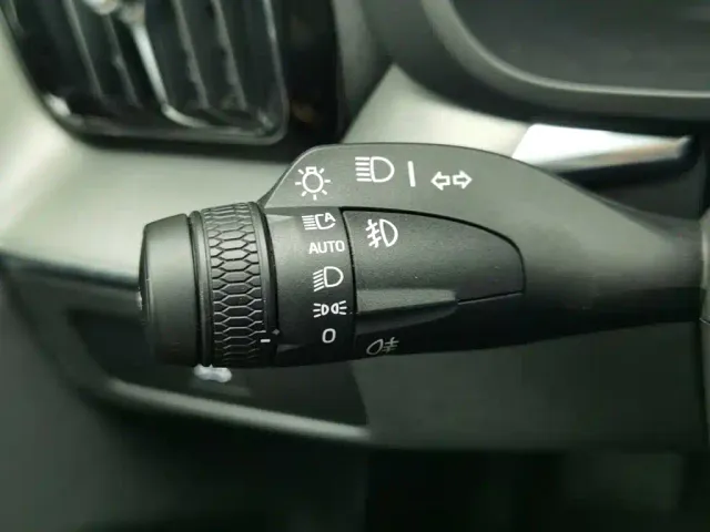 Volvo XC60 — Фото автомобиля 21