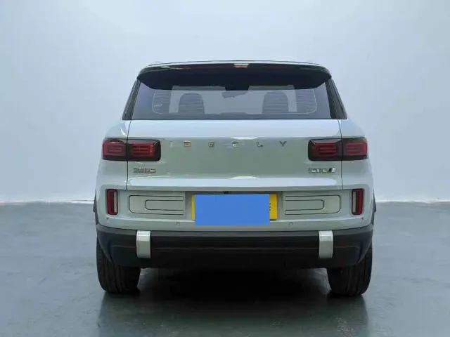 Geely ICON — Фото автомобиля 6