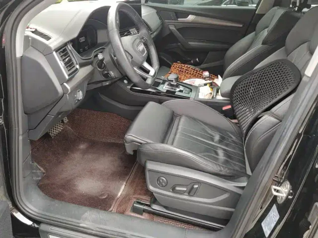 Audi Q5L — Фото автомобиля 9