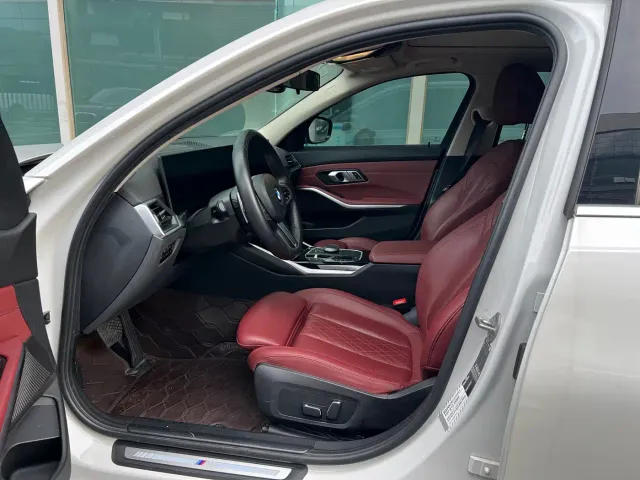 BMW 3 Series — Фото автомобиля 8