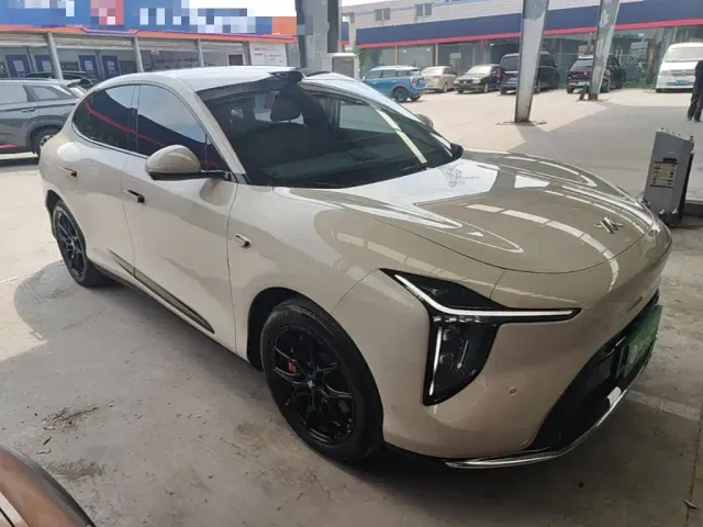 IM Motors LS6 — Фото автомобиля 3