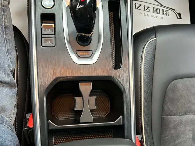 Haval H6 — Фото автомобиля 11