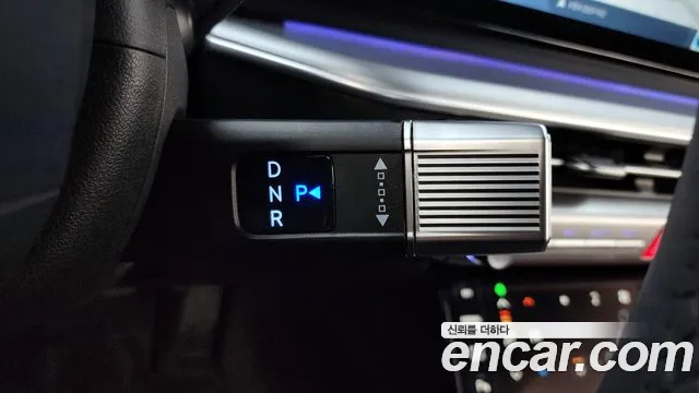 Hyundai Grandeur Grandeur (GN7) 2.5 Бензин 2WD — Фото автомобиля 9