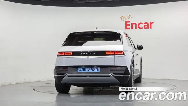 Hyundai Ioniq 5 — Фото автомобиля 4