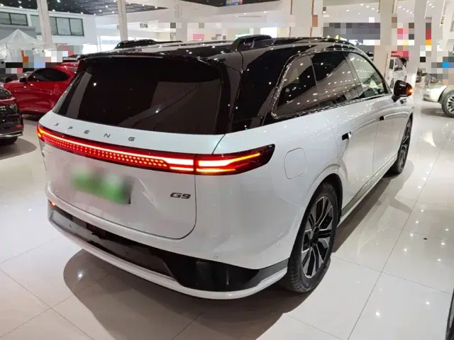 Xpeng G9 — Фото автомобиля 6
