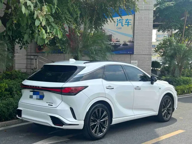 Lexus RX — Фото автомобиля 9