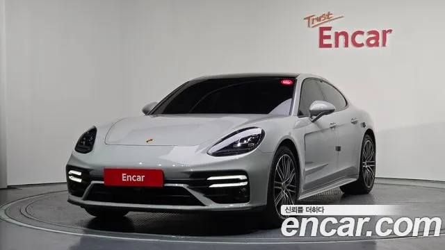 Фотография автомобиля — Porsche Panamera