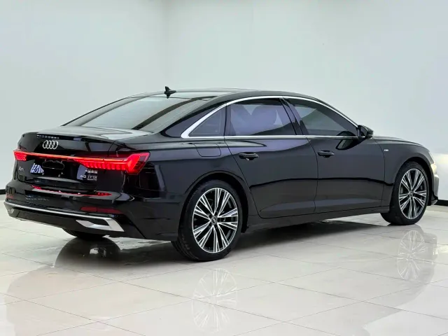 Audi A6L — Фото автомобиля 17