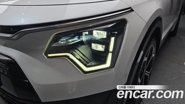 Kia Niro The All New Niro Signature — Фото автомобиля 22