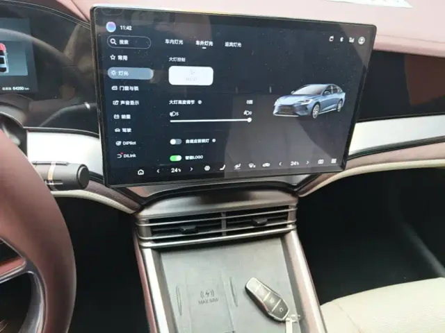 BYD Seal 07 DM-i — Фото автомобиля 12