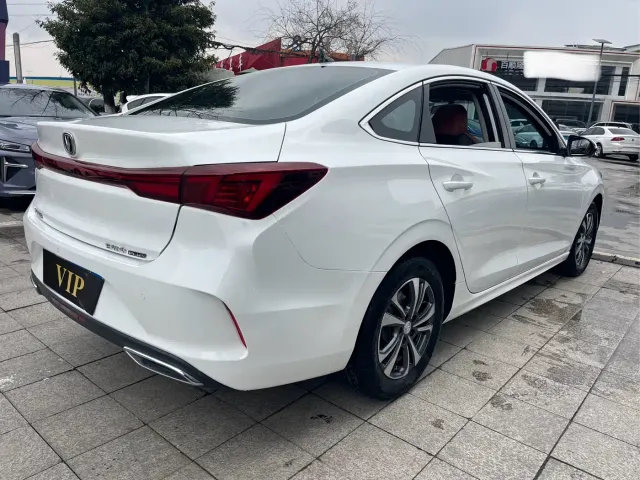 Changan Eado — Фото автомобиля 9
