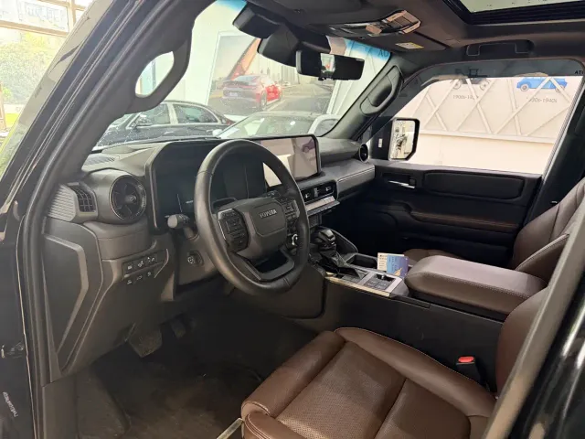 Toyota Prado — Фото автомобиля 2