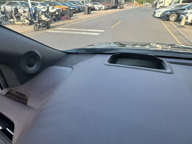Toyota Sienna — Фото автомобиля 9