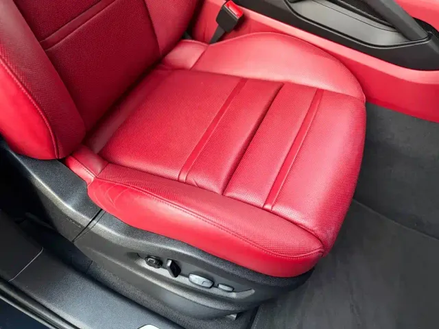 Porsche Cayenne — Фото автомобиля 14