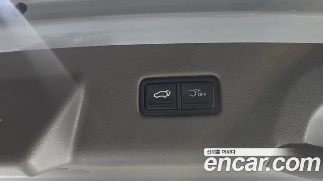 Kia Carnival Generation 4 — Фото автомобиля 23