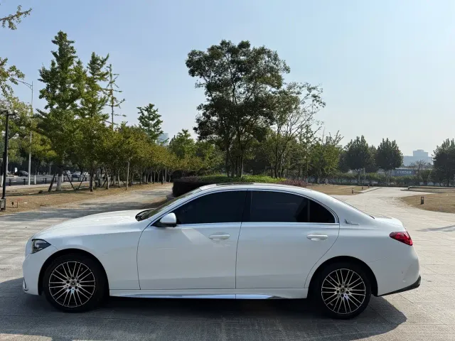 Mercedes-Benz C-Class — Фото автомобиля 4