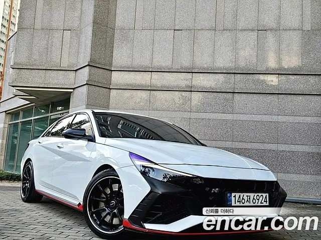 Hyundai AVANTE — Фото автомобиля 3