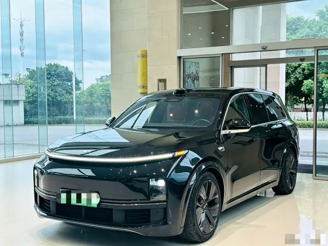 Фотография автомобиля — Li Auto L9