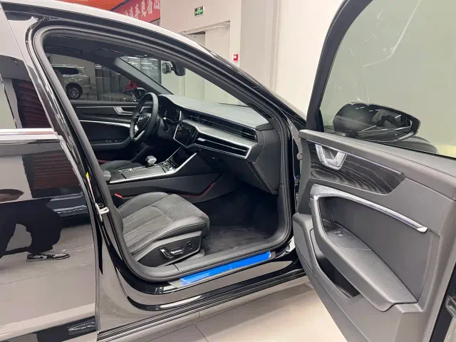 Audi A6L — Фото автомобиля 7