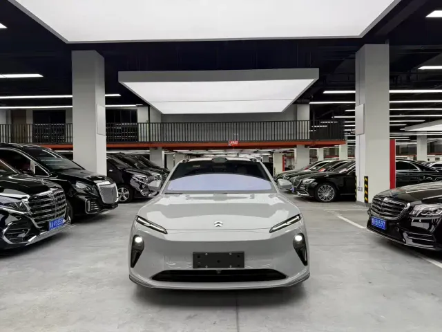 Nio ET5 Touring — Фото автомобиля 2