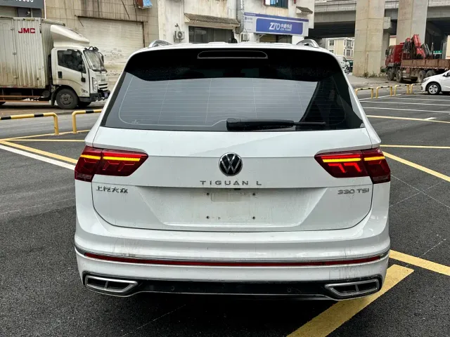 Volkswagen Tiguan L — Фото автомобиля 12
