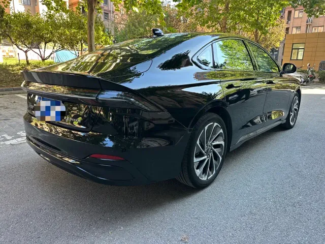 Lincoln Z — Фото автомобиля 15