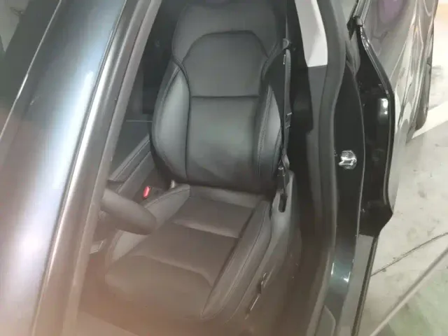 Tesla Model Y — Фото автомобиля 14