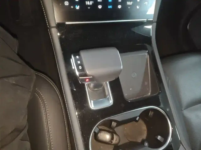 Li Auto ONE — Фото автомобиля 13